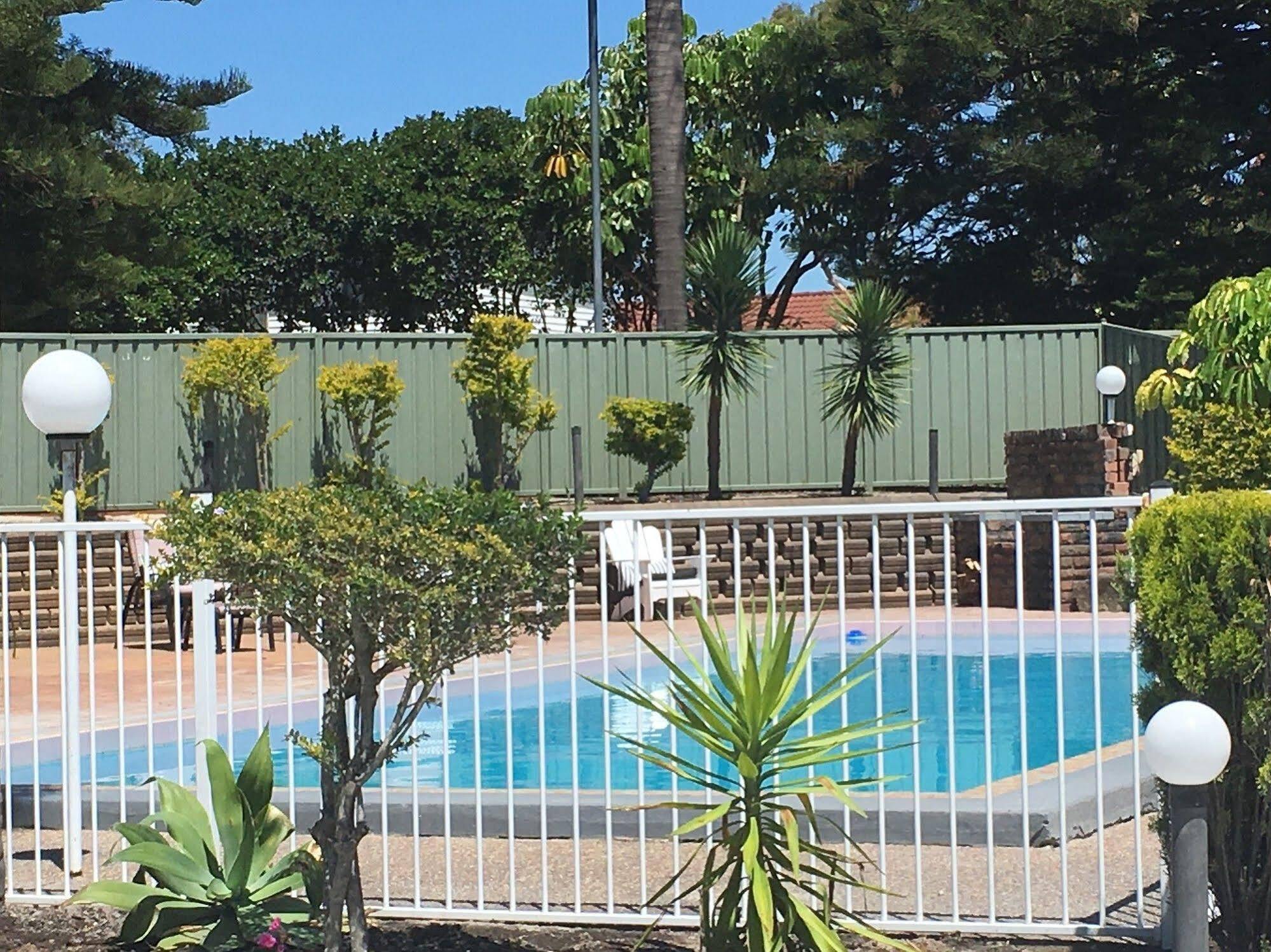 Lake Macquarie Belmont Palms Motel المظهر الخارجي الصورة